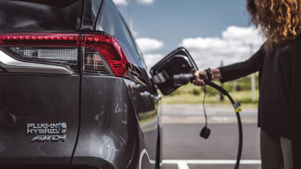 Toyota RAV4 PHEV Multimedia
